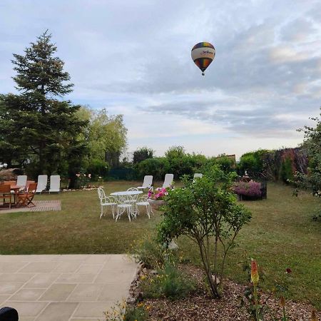 La Maison Genevier - Chambre La Family Montreuil-en-Touraine Buitenkant foto