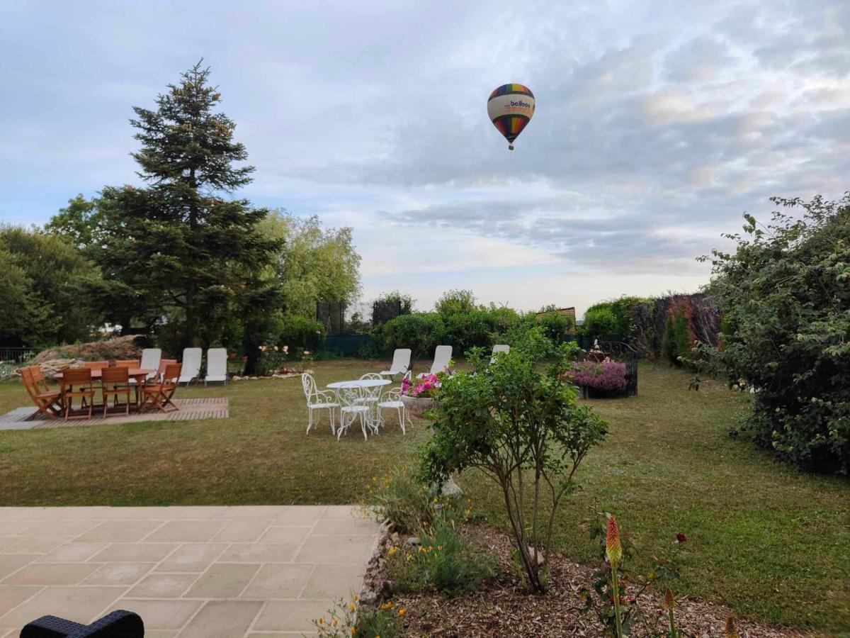 La Maison Genevier - Chambre La Family Montreuil-en-Touraine Buitenkant foto